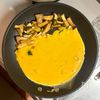 手頃な食材で♪【エリンギと卵の炒めもの】の工程5