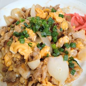 ゆみの作ってみた!投稿(ご飯が進む！甘辛スパイシー【豚たま炒め】)