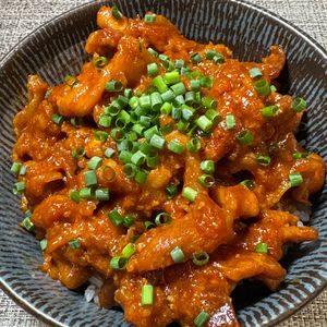 楽ラク手抜キッチン🐶🐾の作ってみた!投稿(【ヤンニョム豚丼】甘辛タレでご飯が止まらない🍚)