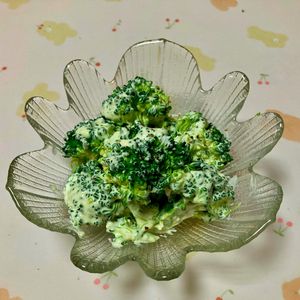 maple cherryの作ってみた!投稿(大満足♪ブロッコリーのシーザーサラダ風)