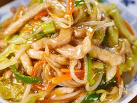 行列の定食屋さんの🍚とろとろあんかけ五目肉野菜炒め定食🤩