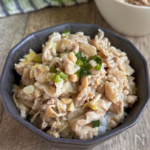 舞茸でかさまし♩さっぱりネギ豚舞茸丼