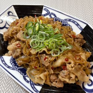 楽ラク手抜キッチン🐶🐾の作ってみた!投稿(しみしみ満足【豚こまと白滝の炒め煮】)