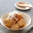 鶏だんごと焼き大根の煮物