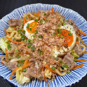 楽ラク手抜キッチン🐶🐾の作ってみた!投稿(焼きうどん風！簡単おいしい『レンチンお好みうどん』)