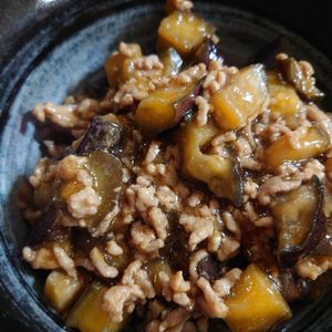1315327の作ってみた!投稿(トロける旨さ！大人も子供もがっつく♡︎茄子そぼろ丼)