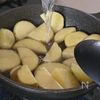【新じゃがいものクリーム煮】生クリームいらず！優しい味♡の工程3