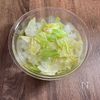 材料2つ！「キャベツのゆかり和え」ちぎってチンして和えるだけの工程2