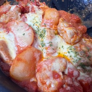 mayumiの作ってみた!投稿(【チキンとじゃがいものトマトチーズ煮】15分で絶品おかず!)