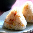 なんちゃってエビ天胡麻オイルおにぎり