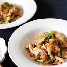 お肉が柔らかい♪ピリ辛な豚肉の中華炒め