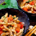 【鶏胸肉から始まるダイエットレシピ】鶏胸肉とトマト中華和え