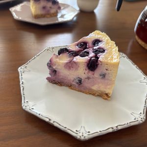 こむぎの作ってみた!投稿(濃厚なめらかブルーベリーチーズケーキ【まぜるだけ簡単】)