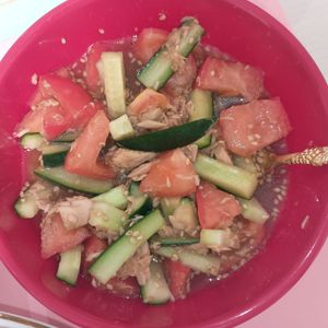 milkの作ってみた!投稿(和えるだけ！スピード副菜『ツナトマきゅうりのさっぱりサラダ』)
