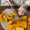 ご飯が止まらん「豚バラとかぼちゃの甘辛炒め」の工程1