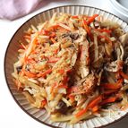 【中華風レシピ】新じゃがと平茸のオイスター炒め