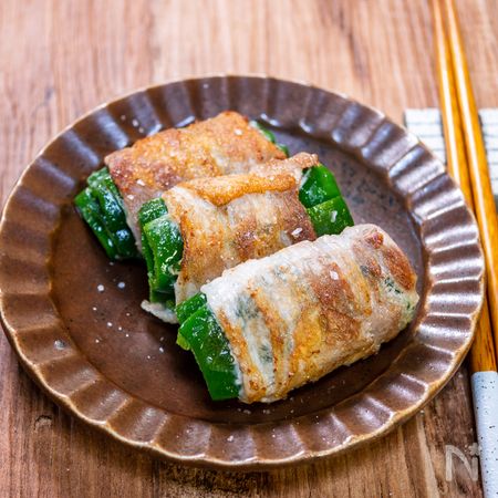 豚ロース肉のパチパチ音のハーブ巻きレシピ