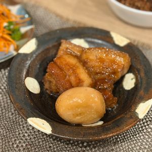 黒柴なこの作ってみた!投稿(【オイスター仕立ての豚の角煮】いつもの角煮にコクをプラス😋)