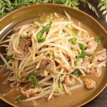 もやし回鍋肉　キャベツに負けない