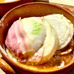 michuの作ってみた!投稿(アツアツたまらん♡丸ごと新玉ねぎのベーコンチーズサンド蒸し)