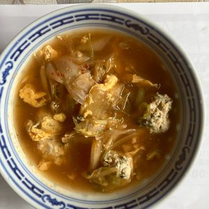 1023777の作ってみた!投稿(【ふわふわ鶏団子と卵の旨だしキムチスープ】包丁まな板不要！)