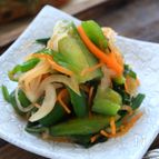 ポリ袋でできる、野菜たっぷりのたたきオイキムチ