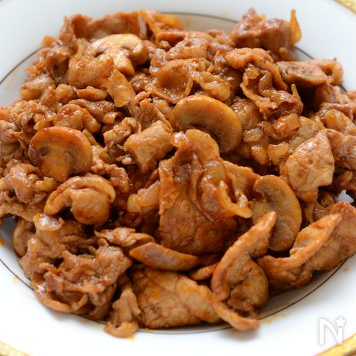 【豚肉とマッシュルームのデミ風炒め】味付け簡単!美味しい♡