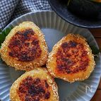 冷凍保存OK・ごま油香る♪【チーズIN甘みそ焼きおにぎり】