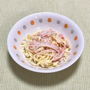 キャピタンの作ってみた!投稿(さっぱり爽やか♡レモン香る春キャベツとカニカマのコールスロー)