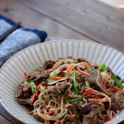牛肉と糸こんにゃくのチャプチェ