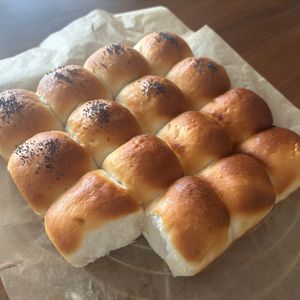 こむぎの作ってみた!投稿(練乳ミルク♪ちぎりパン♡ふわふわやわらか〜)