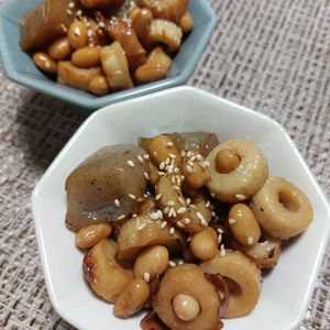 よっこの作ってみた!投稿(【蒟蒻とお豆さんのうま煮】作り置き/お弁当に♡︎)