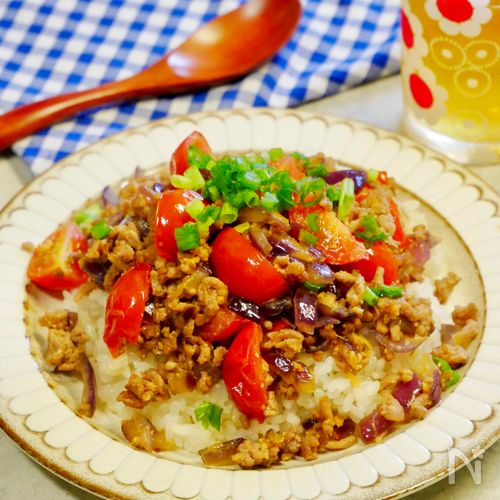 ごはんがすすむ♪ミニトマトのコクうま肉味噌そぼろ