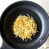 香ばし醤油でお好み焼きアレンジ！簡単キャベ玉♪の工程5