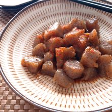 ヘルシーで大満足な副菜♡こんにゃくのオイスターガーリック炒め