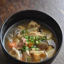 【生姜風味ののっぺい汁】めんつゆで簡単！ほっこり温まる♡