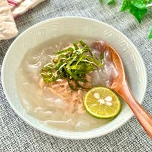 【割って浸すだけ】ライスペーパーでお手軽ワンタン風スープ