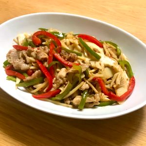 Nao★彡の作ってみた!投稿(行列の定食屋さんの🍚和風チンジャオロースしょうが焼き🤩)