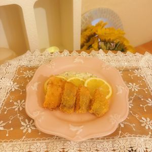 タツノオトシゴの作ってみた!投稿(サクっ、とろ～り【サーモンレアカツ】想像以上に簡単♪)