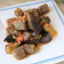 茄子とこんにゃくの味噌炒め