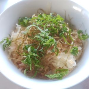 はるにゃんこの作ってみた!投稿(【千切り大根サラダ】もりもり食べれる♡)