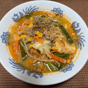 りんごの作ってみた!投稿(野菜たっぷり《味噌ラーメン風♡満腹スープ》)