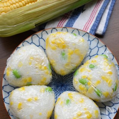 野菜の旨味を感じる♡とうもろこしと枝豆の炊き込みご飯♡