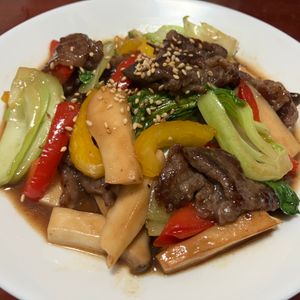 りんごの作ってみた!投稿(＊牛肉と青梗菜と舞茸のにんにくオイスター炒め＊)
