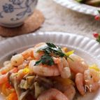 プリっと美味しい♡海老となすとパプリカの旨味たっぷりマリネ