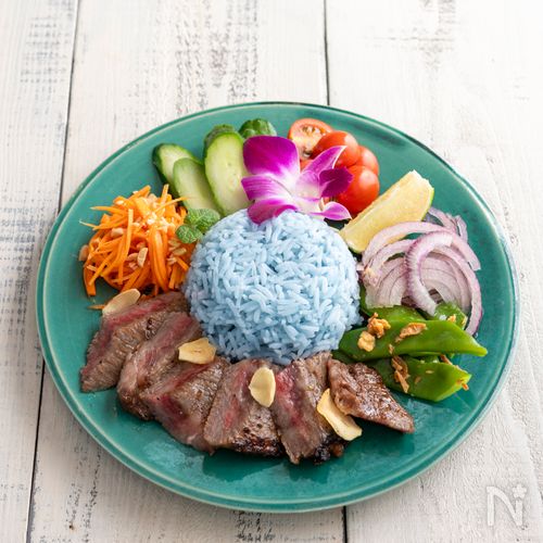 タイ料理「ヌアヤーン」プレート