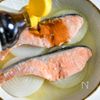 【レンジで５分だけ】鮭と玉ねぎのバタポン酒蒸しの工程4