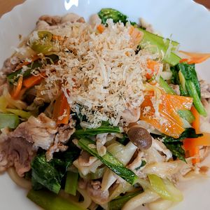 まゆのの作ってみた!投稿(白だしで作る♪長ねぎが美味しい焼きうどん)