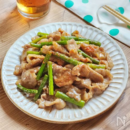 スタミナがつく！にんにくの芽と豚肉のだしマヨ炒め