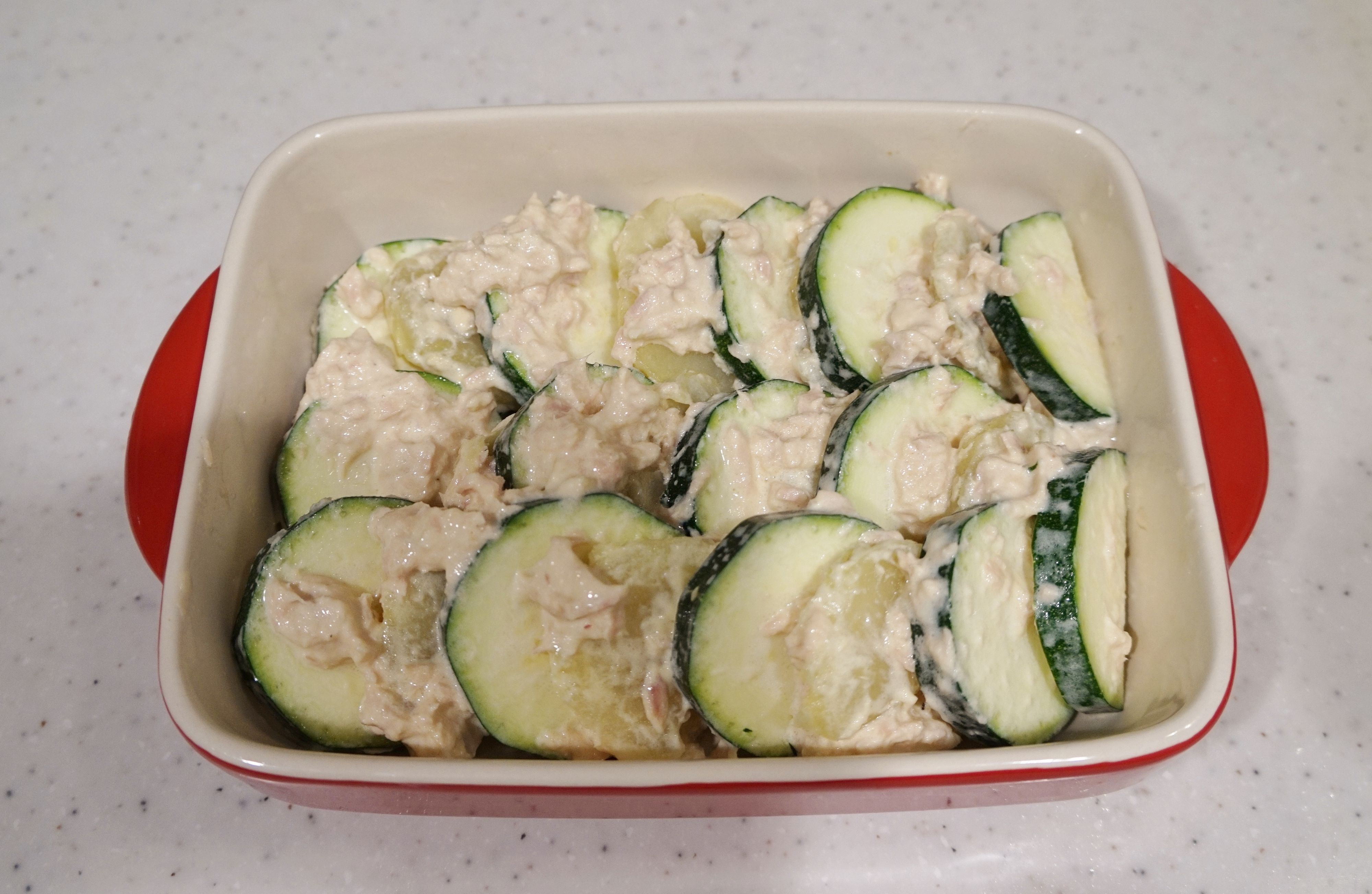 ズッキーニのツナマヨチーズ焼き | レシピサイトNadia